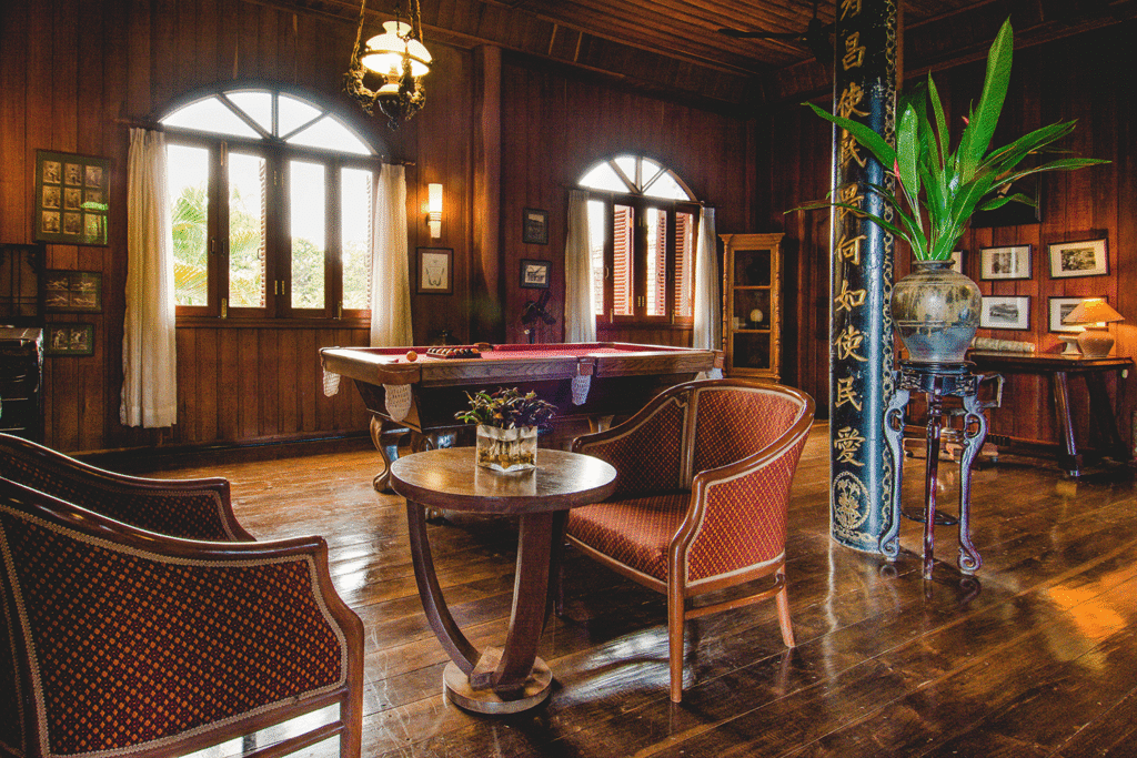 Grande-suite-familiale-6-personnes-Lodge-des-Terres-Rouges-Cambodge