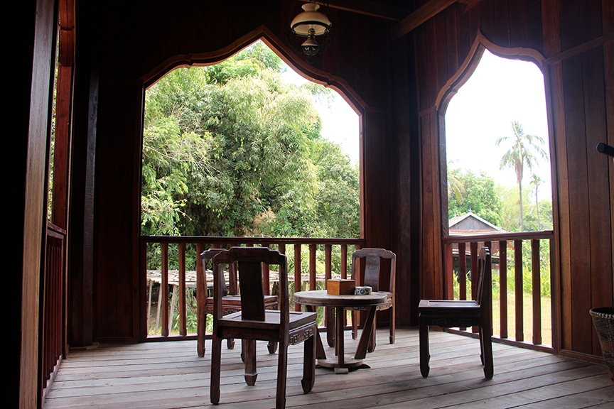 Interieur-Villa-Boramey-coin-salon-et-espace-Soriyabori-Resort-Cambodge